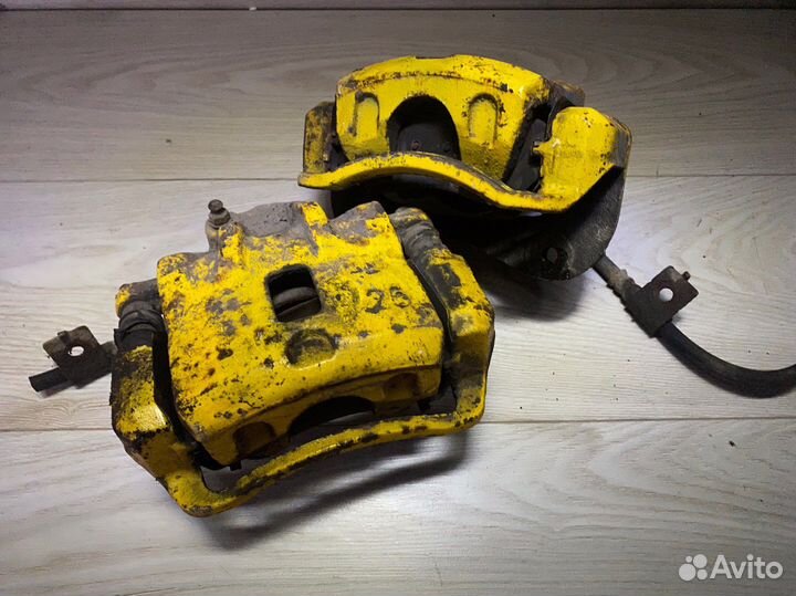 Передние суппорта Hyundai Sonata EF 2.0 25mm