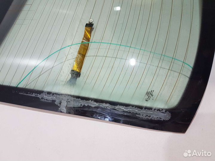 Стекло заднее двойное с дефектом ауди а8 audi s8