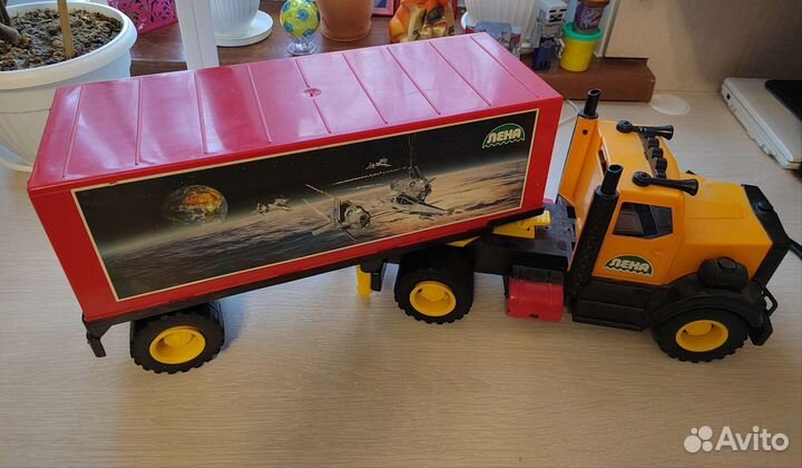 Игрушки машина большая