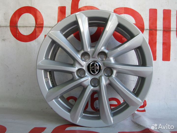 Toyota Camry 70 Диск литой R17 1 штука