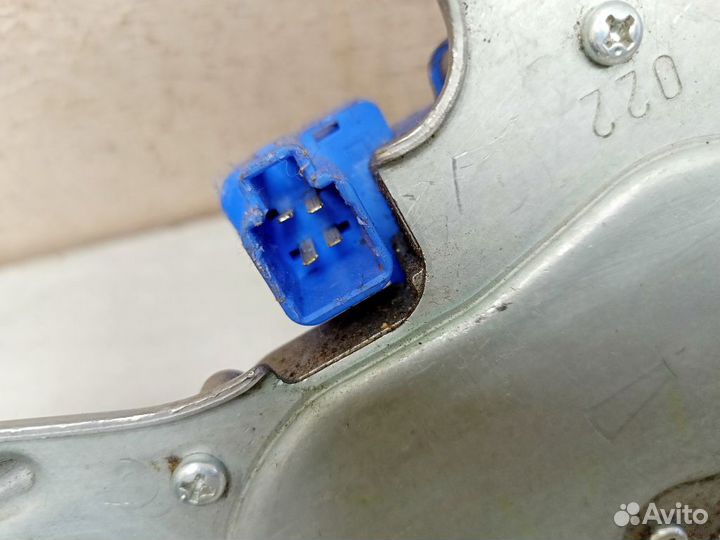 Моторчик стеклоочистителя задний