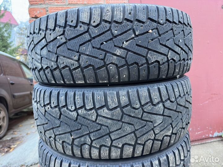 Pirelli Ice Zero 225/60 R17