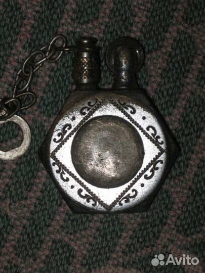 Зажигалки 2шт