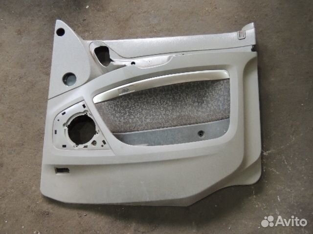 Обшивка двери прав. DAF XF105 1665970