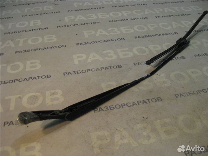 Поводок стеклоочистителя передний правый Skoda
