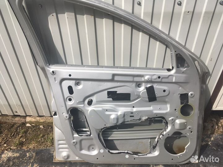 Дверь передняя левая LADA vesta