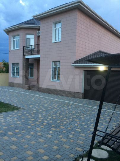 Дом 286 м² на участке 6 сот.