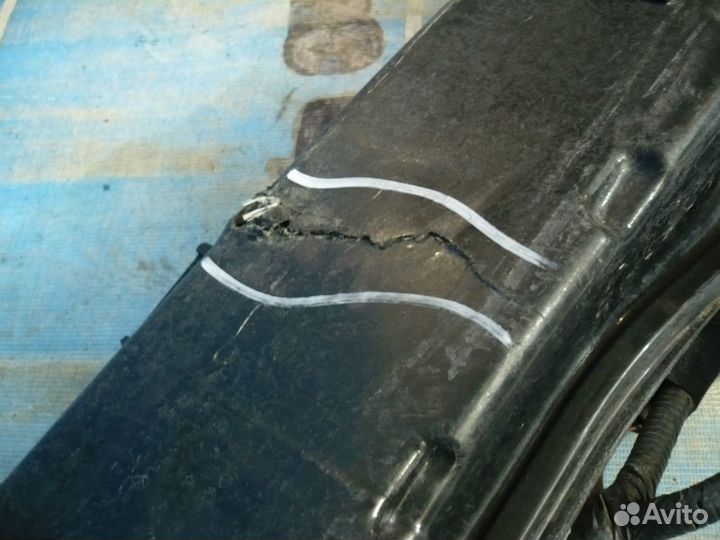 Hyundai Tucson 3 Усилитель заднего бампера б/у