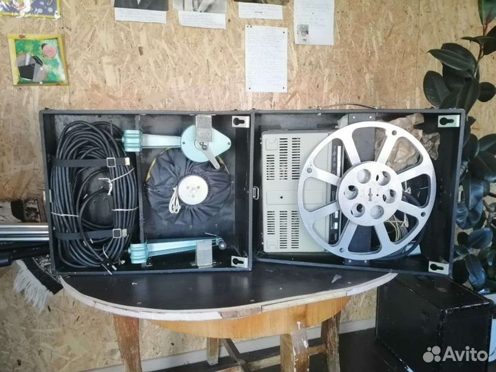 Кинопроектор украина 5