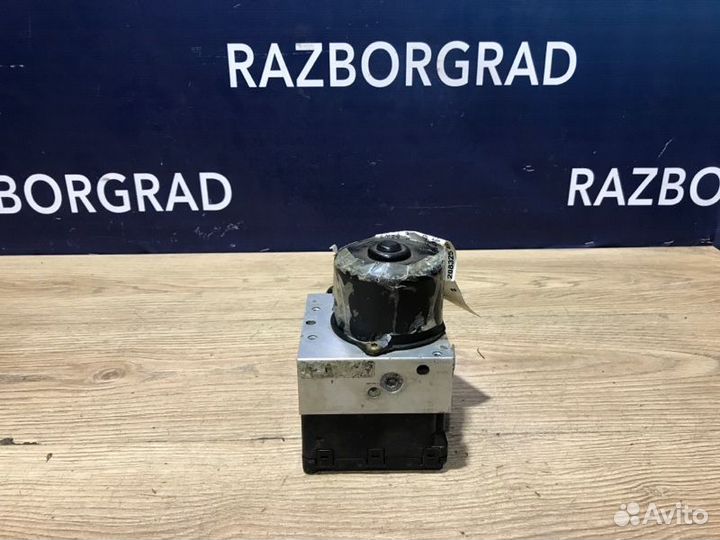 Блок abs Volkswagen Caddy 3 2001