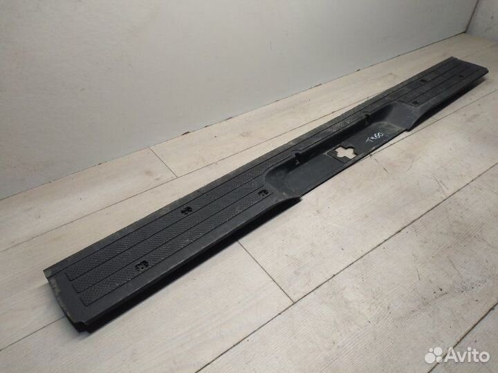 Накладка на порог задних дверей Mercedes Vito W639