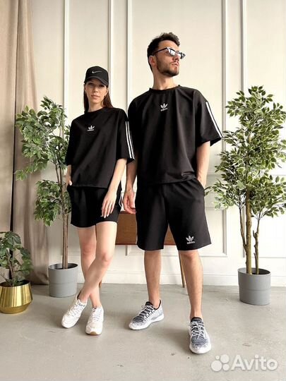 Одежда женская, мужская, детская