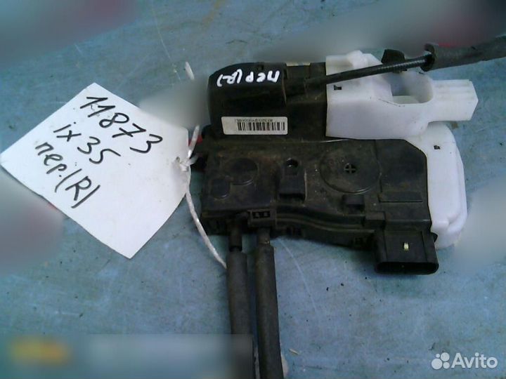 Замок двери передней правой Hyundai ix35 Tucson 20