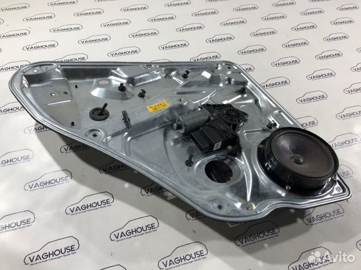 Стеклоподъемник задний левый Volkswagen Passat B5