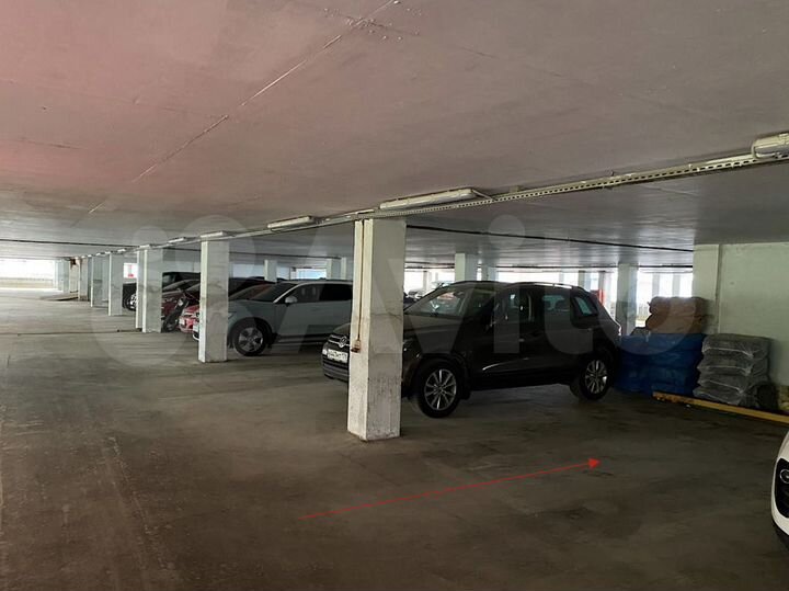 Машиноместо, 13 м²