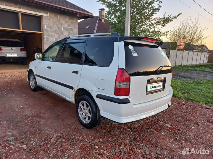 Mitsubishi Space Wagon 2.4 МТ, 2003, 450 000 км