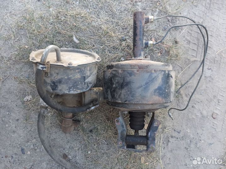 Вакуумн. система тормозов- на отечеств. маш.- 2шт