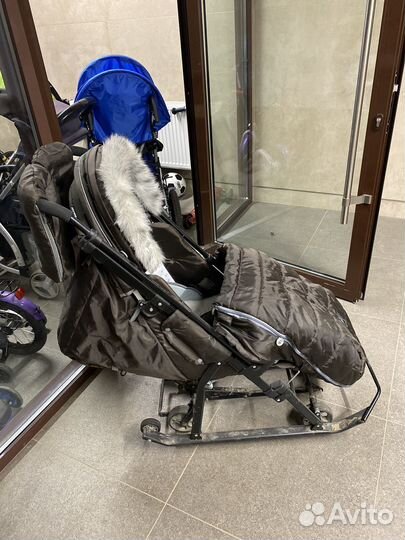 Детские санки на колесах