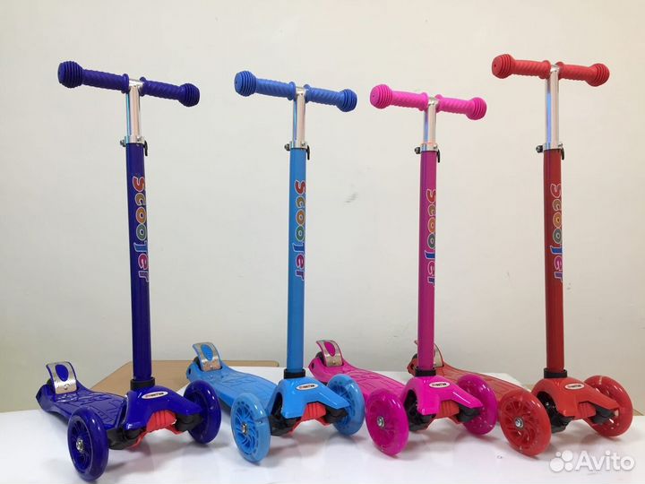 Самокат детский трехколесный