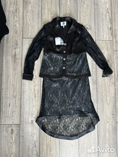 Костюм с юбкой новый В стиле D&G, 48 размер