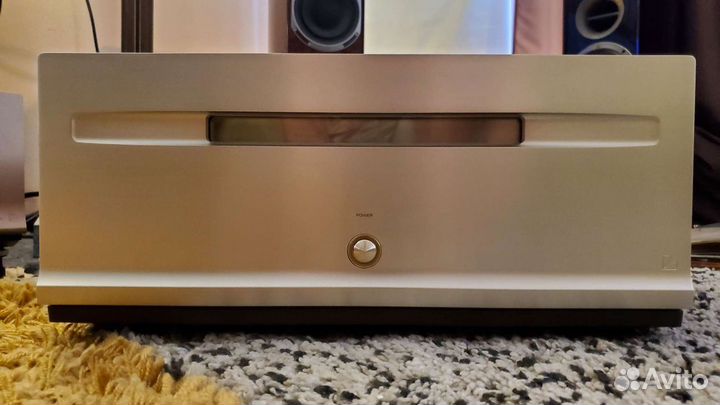 Luxman M08