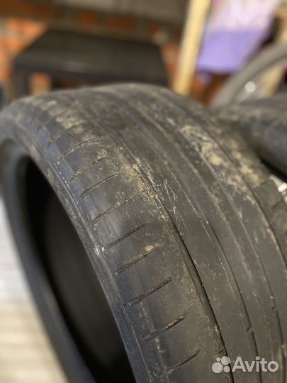 Pirelli P Zero 255/35 R19