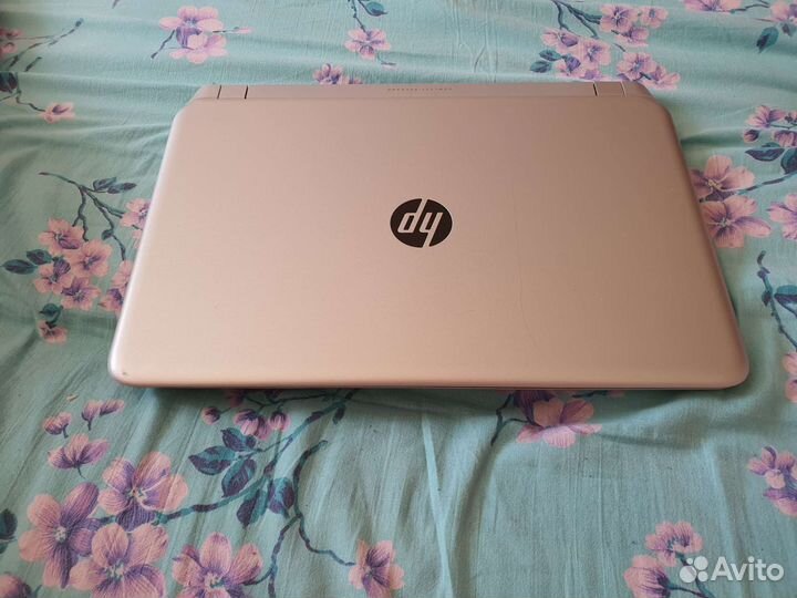 Ноутбук HP Pavilion 15-p201ur