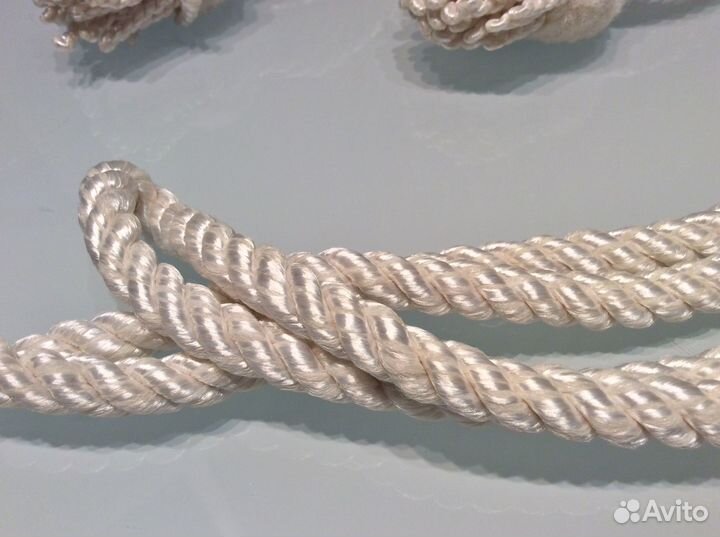 Подхваты и зажимы для штор