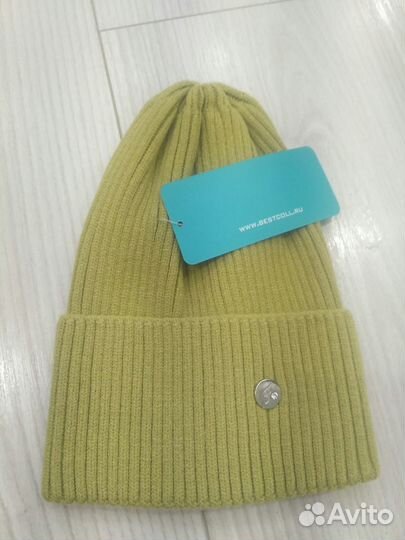 Шапка женская вязаная