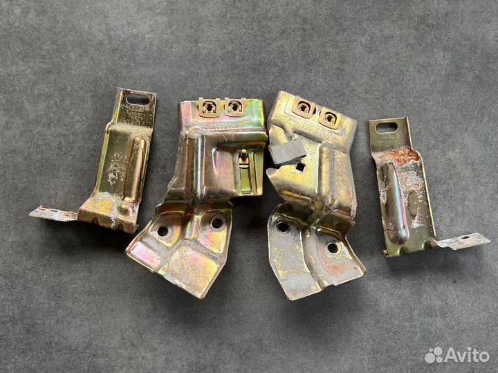 Уголок (опора)audi a6/100 c4