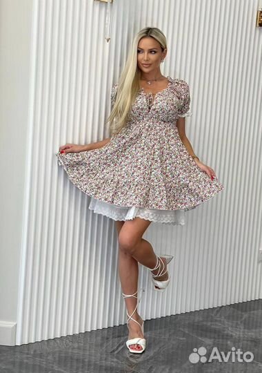 Платье в цветочек пышное 42-46