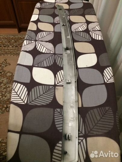 Молдинг на капот Лада Приора