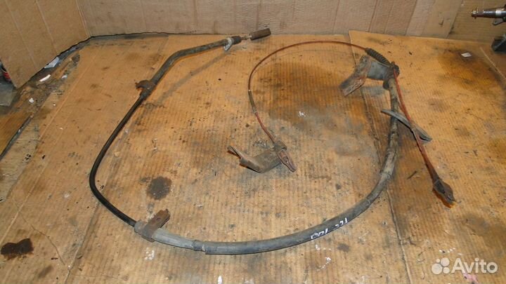 Тросики ручника Toyota land cruiser 100 03г