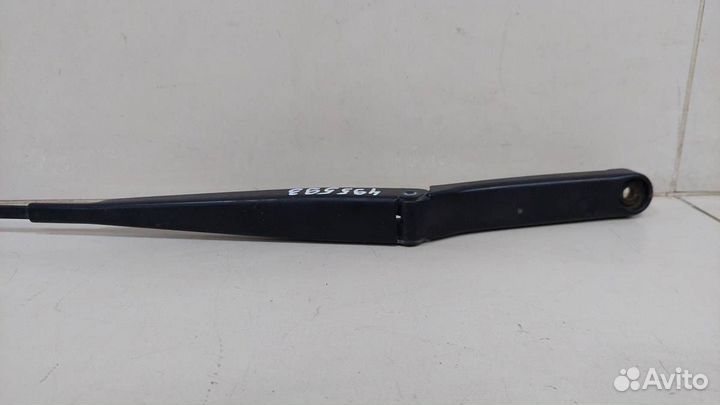 Поводок стеклоочистителя передний левый Skoda Rapi