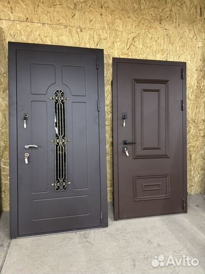 Дверь входная металлическая новая