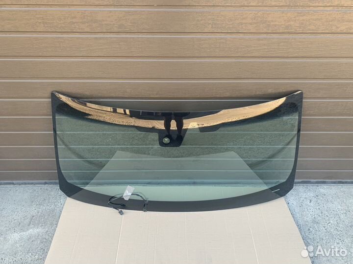 Стекло ветровое Nissan Patrol /Infiniti QX56/80