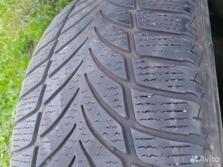 Goodyear UltraGrip Ice 2 205/55 R16 94T