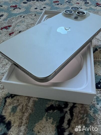 iPhone 15 Pro Max, 256 ГБ