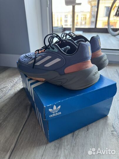 Кроссовки adidas ozelia