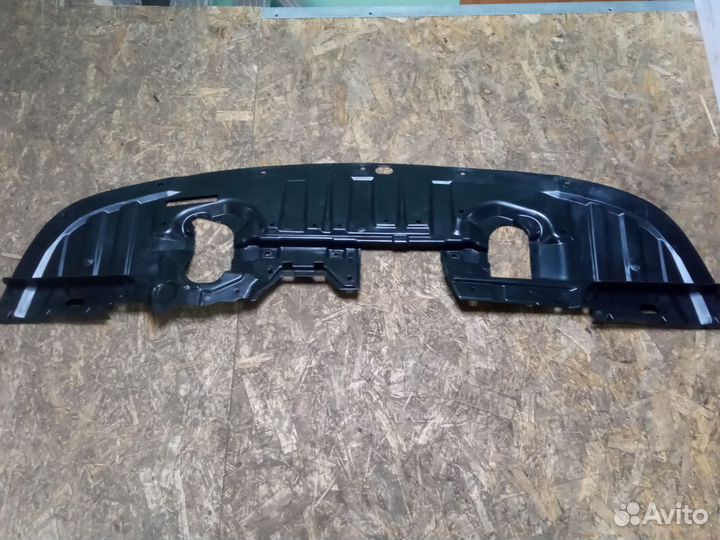 Пыльник переднего бампера Lancer X