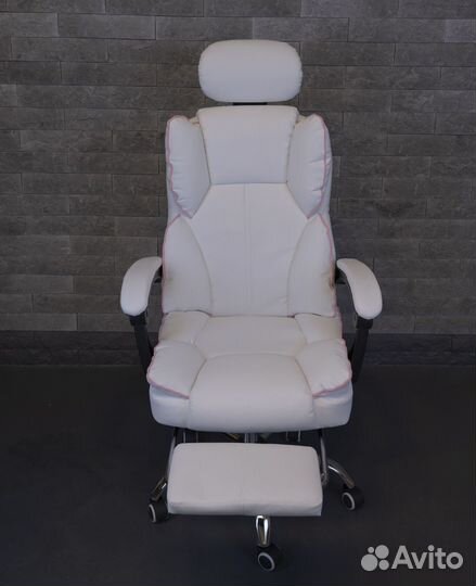 Офисное кресло (геймерское). Кресло для директора