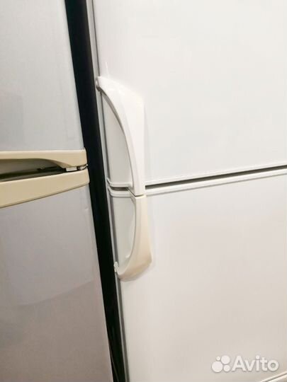 Ручки на холодильник Бирюса