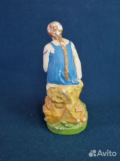Статуэтка Алёнушка гипс СССР