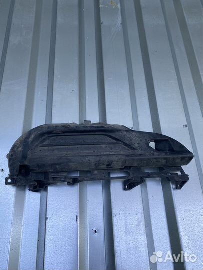 Заглушка птф передняя левая вольво хс60