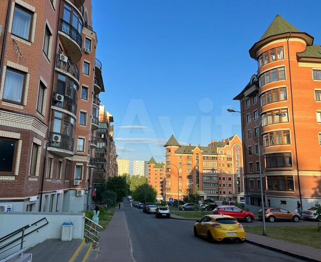 3-к. квартира, 81 м², 5/8 эт.