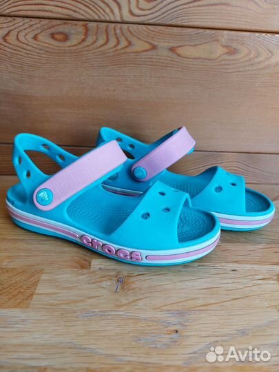 Сандалии crocs c11 для девочки