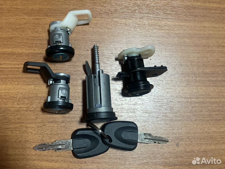 Комплект личинок Nexia Daewoo