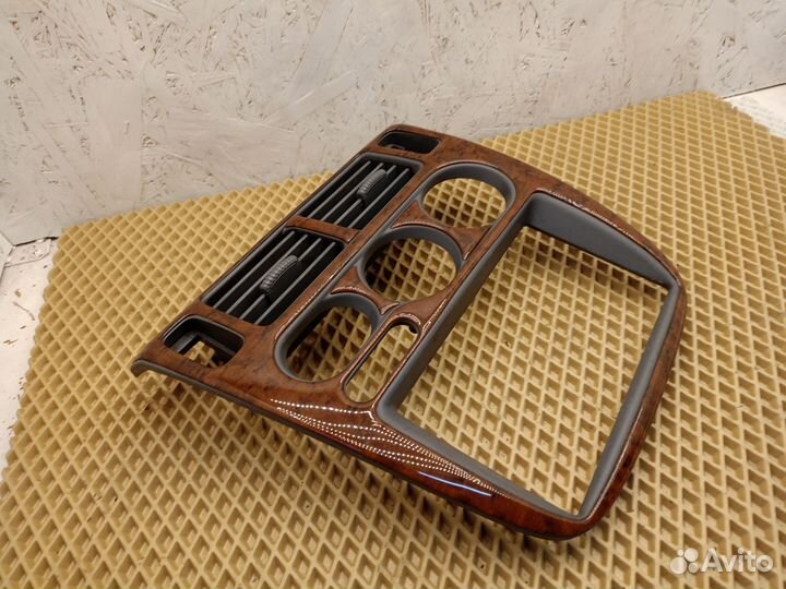 Рамка магнитолы Honda HR-V