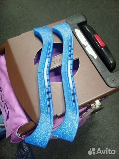 Чехлы на лезвия для фигурных коньков