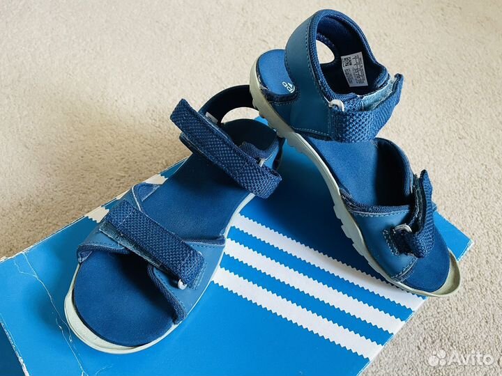 Детские сандалии adidas